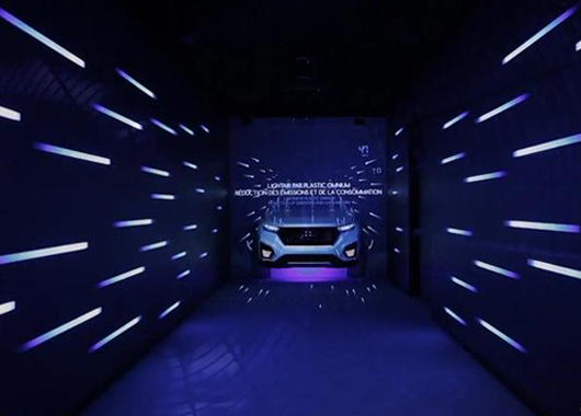 折幕投影在產(chǎn)品發(fā)布會的應(yīng)用場景