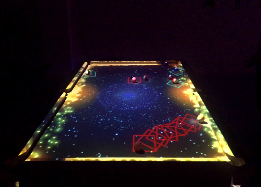 休閑娛樂場所桌面互動投影-好奇數(shù)字科技