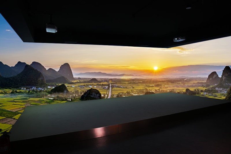 展廳多媒體展項(xiàng)折幕投影設(shè)計(jì)解決方案-蘇州好奇數(shù)字科技